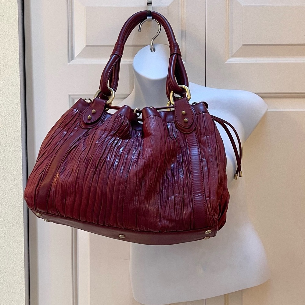 Beautiful large Donald J. Pliner leather tote bag